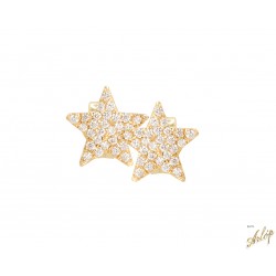 Topos en oro amarillo de 18 kts. en forma de estrella cinco puntas y brillantes.