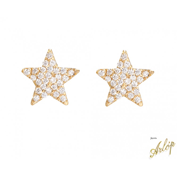 Topos en oro amarillo de 18 kts. en forma de estrella cinco puntas y brillantes.
